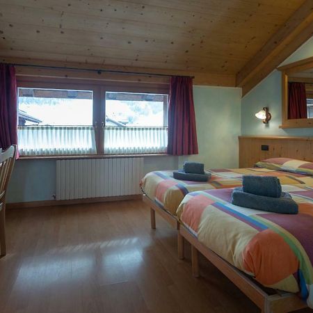 La Grolla Rooms&Apartments Livigno Esterno foto
