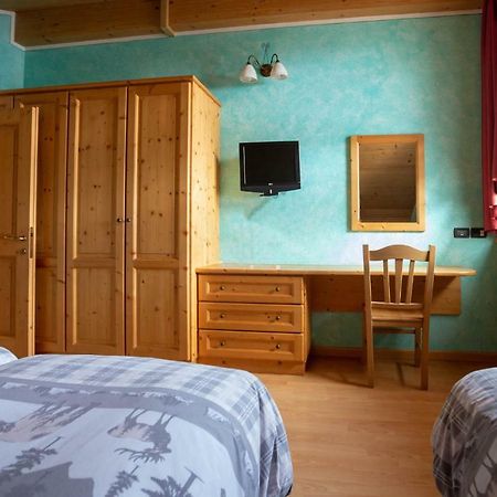 La Grolla Rooms&Apartments Livigno Esterno foto