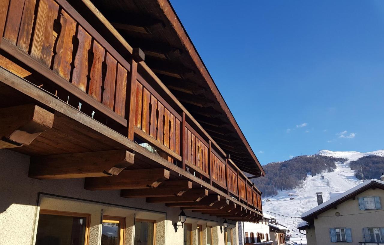 La Grolla Rooms&Apartments Livigno Esterno foto