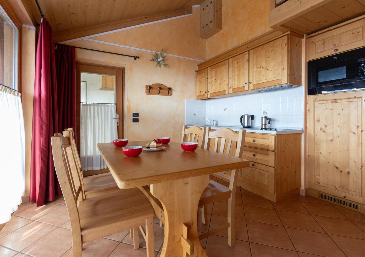 La Grolla Rooms&Apartments Livigno Esterno foto