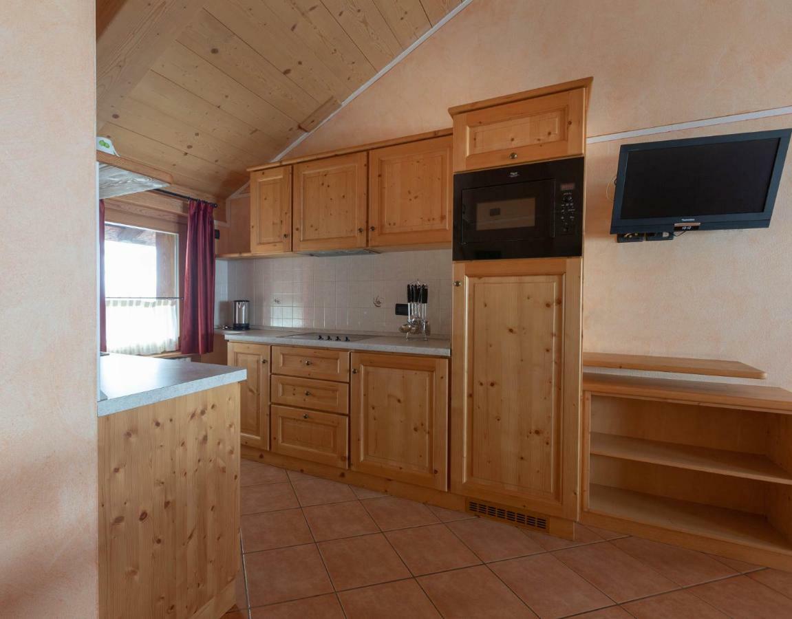 La Grolla Rooms&Apartments Livigno Esterno foto