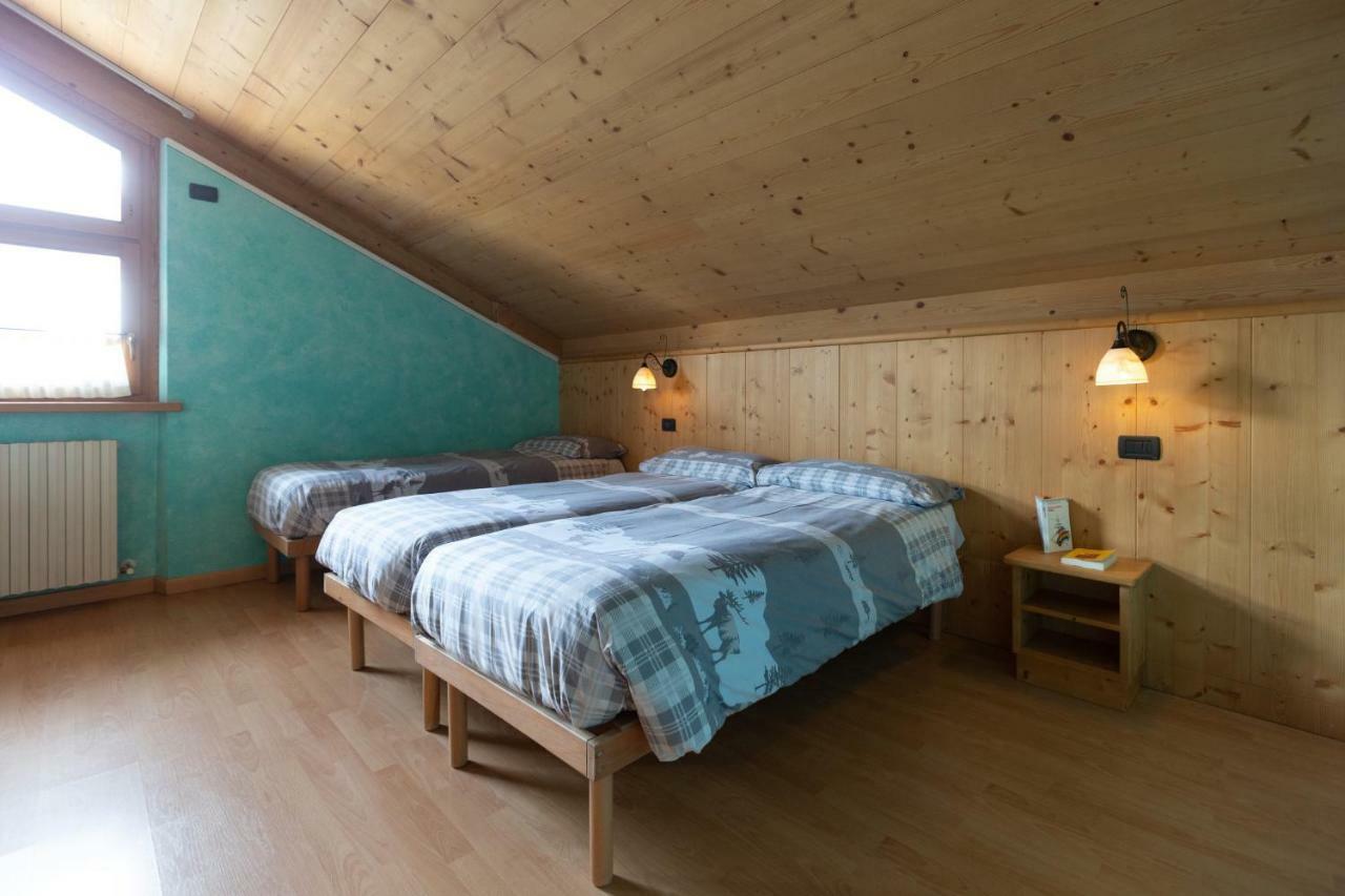 La Grolla Rooms&Apartments Livigno Esterno foto