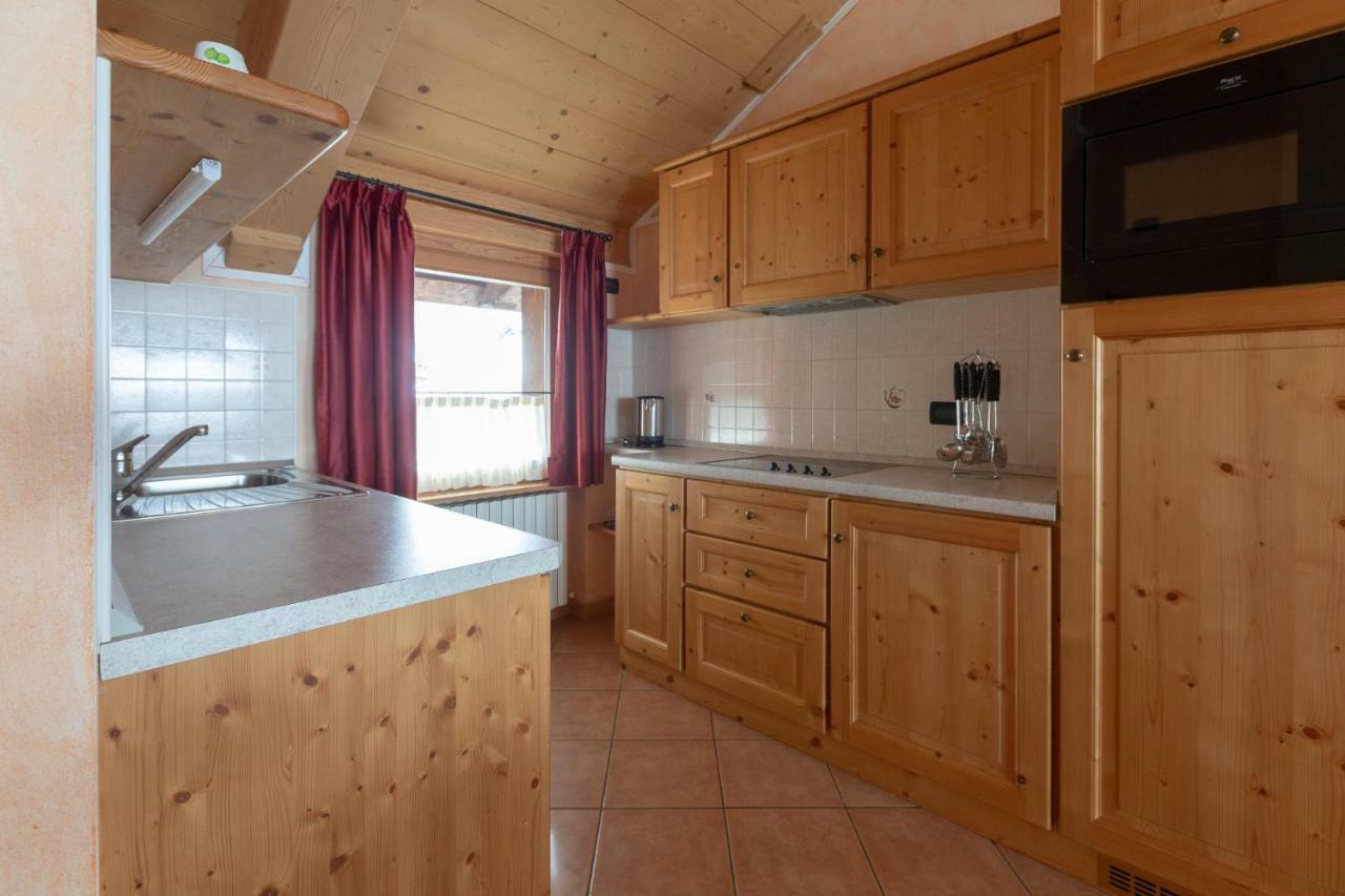 La Grolla Rooms&Apartments Livigno Esterno foto