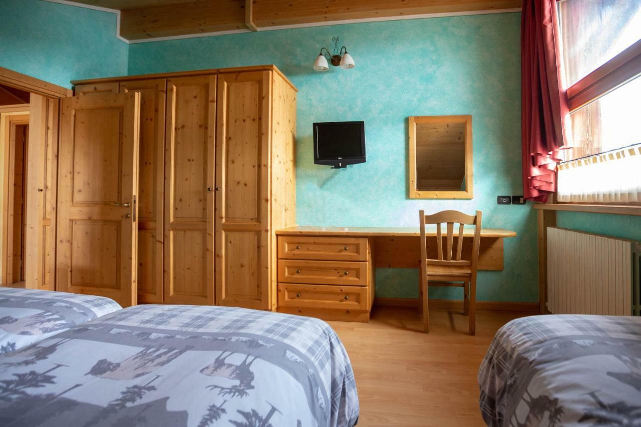 La Grolla Rooms&Apartments Livigno Esterno foto